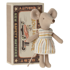 Big sister mouse in matchbox