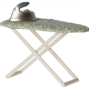 Iron and ironing board, Mouse