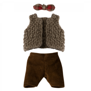 Vest, pants and butterfly for grandpa mouse